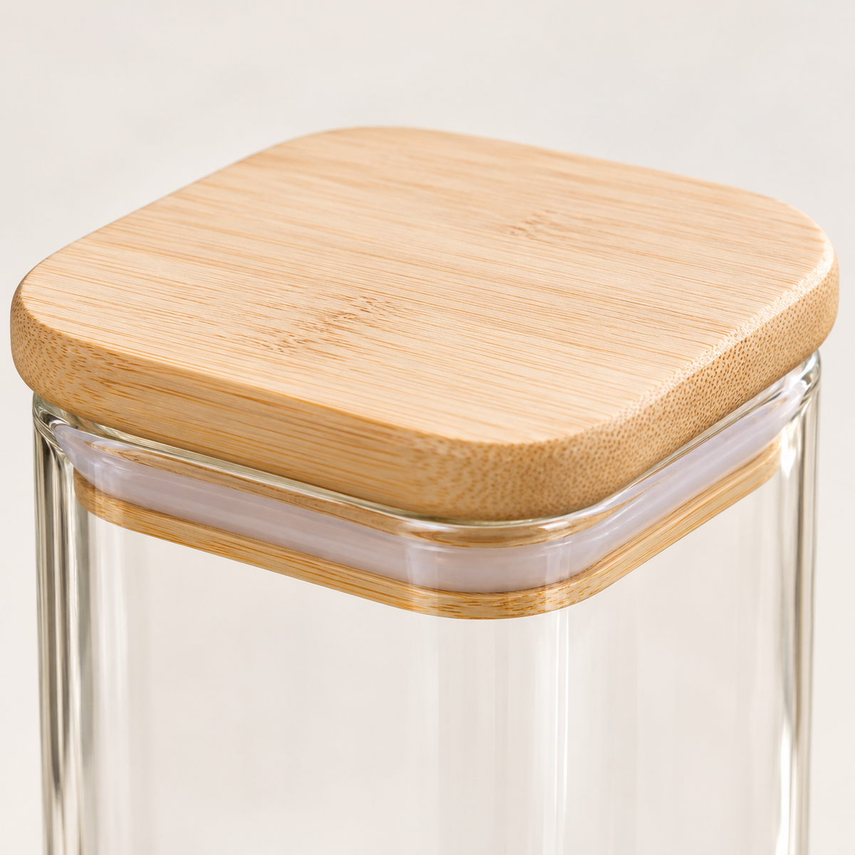 Close-up of the bamboo lid and seal on the glass jar — product illustration